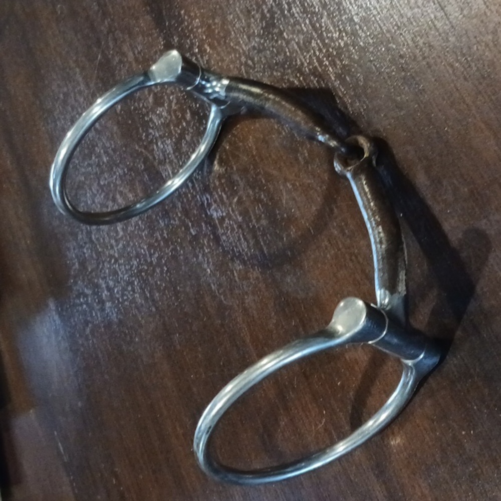Horse Bit Snaffle D Ring Gorse Tack Western est 5"  inside to inside dark area